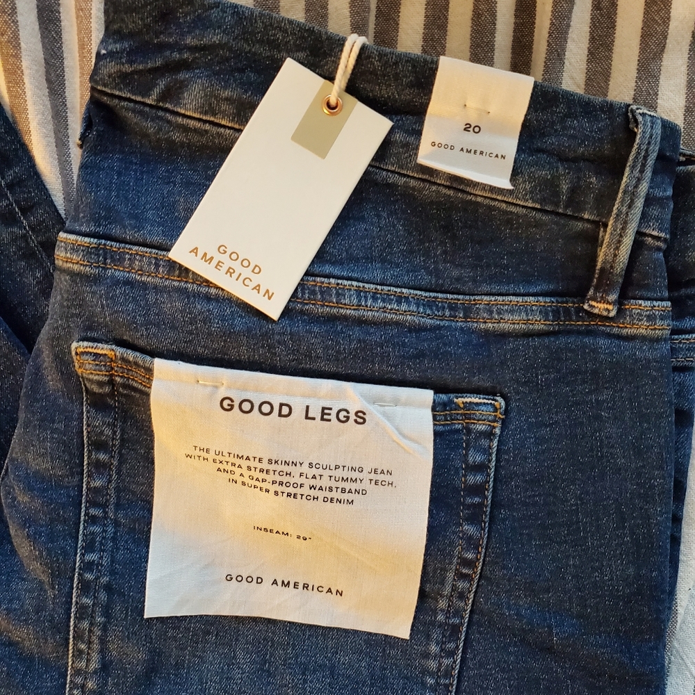 NWT Good American Jeans